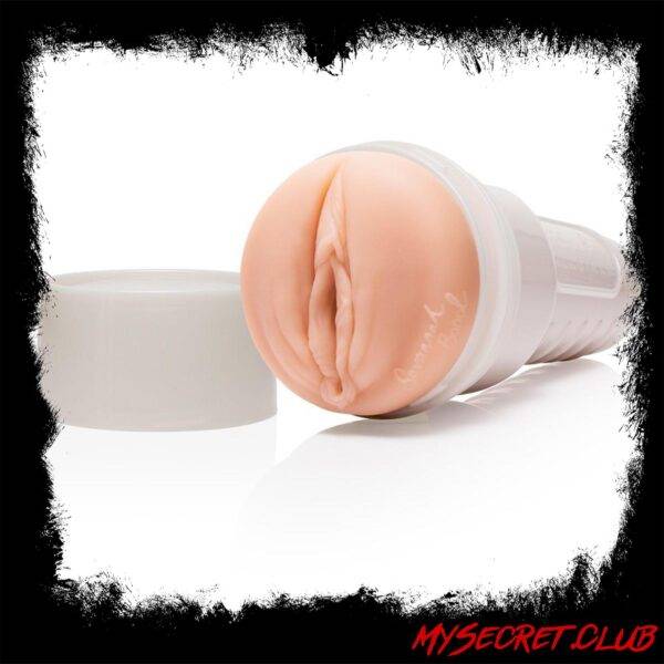 Savannah Bond Fleshlight Girls Masturbator